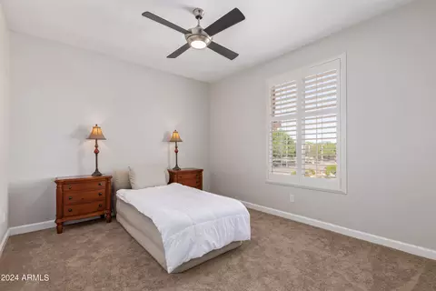 302 S Laguna Dr, Gilbert, AZ 85233 photo 40