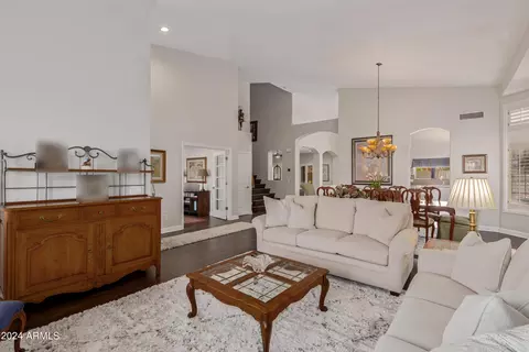 302 S Laguna Dr, Gilbert, AZ 85233 photo 13