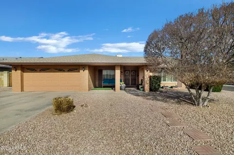4762 E Pawnee Cir, Phoenix, AZ 85044 photo 2