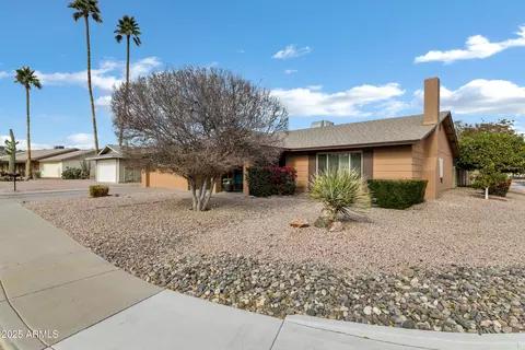4762 E Pawnee Cir, Phoenix, AZ 85044 photo 3