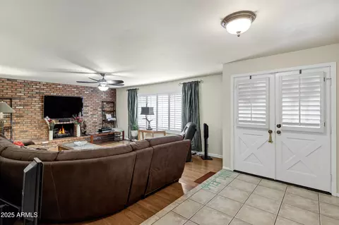 4762 E Pawnee Cir, Phoenix, AZ 85044 photo 7