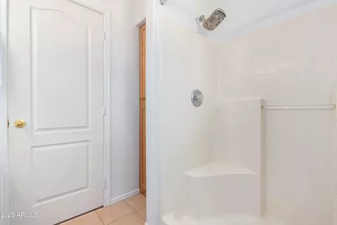 Bath - 4202 S 76th Ln, Phoenix, AZ 85043 photo 2 of 3