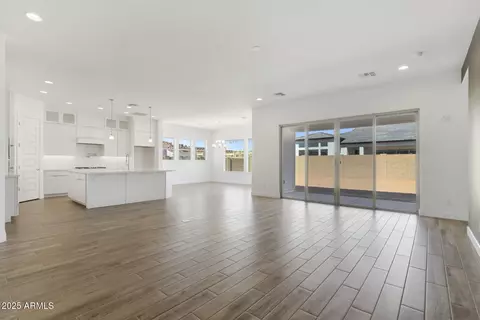 1032 W J Waltz Way, Apache Junction, AZ 85120 photo 2