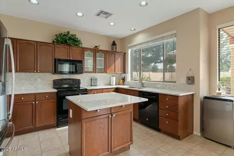 517 N Cambridge St, Gilbert, AZ 85233 photo 18