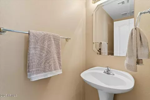 517 N Cambridge St, Gilbert, AZ 85233 photo 25