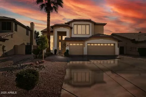 517 N Cambridge St, Gilbert, AZ 85233