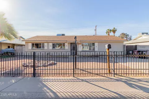 7501 E Pierce St, Scottsdale, AZ 85257