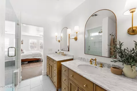Bath - 3632 E Cotton Ct, Gilbert, AZ 85234 photo 4 of 5