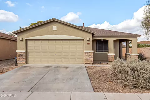 1944 E Saddle Dr, San Tan Valley, AZ 85143