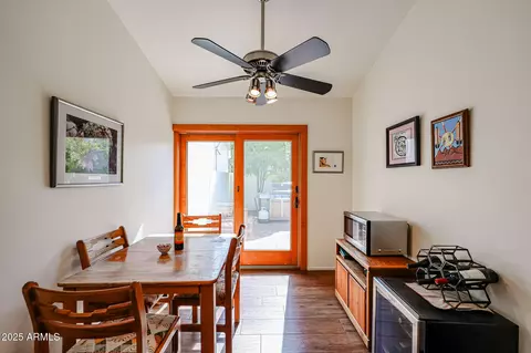 Dining - 5306 N 20th St, Phoenix, AZ 85016 photo 4 of 4