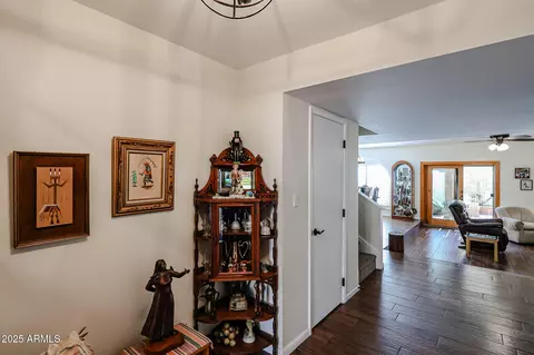Entry Way - 5306 N 20th St, Phoenix, AZ 85016 photo 1 of 2