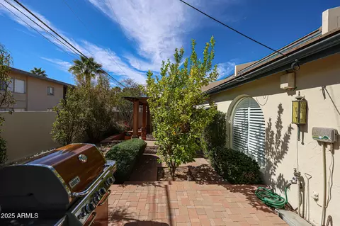 Exterior - 5306 N 20th St, Phoenix, AZ 85016 photo 7 of 11