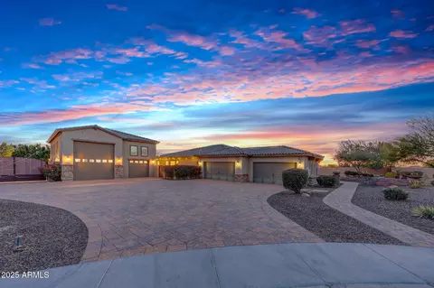 8793 W Villa Lindo Dr, Peoria, AZ 85383