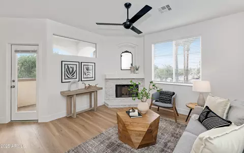 2992 N Miller Rd #210A, Scottsdale, AZ 85251