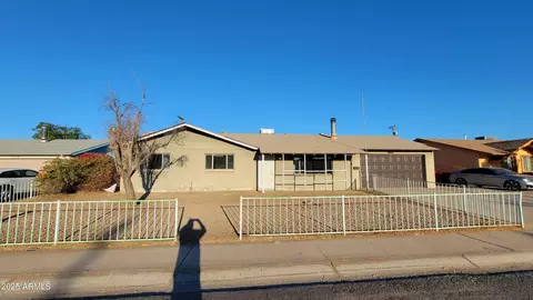 3020 N 52nd Pkwy, Phoenix, AZ 85031