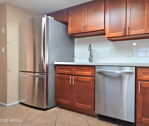 Kitchen - 7764 N 19th Dr, Phoenix, AZ 85021 photo 1 of 4