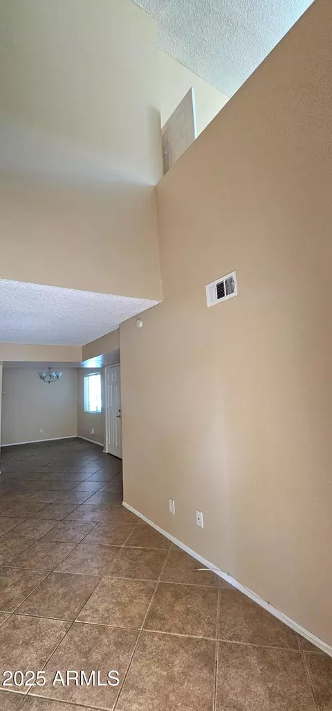 Entry Way - 7764 N 19th Dr, Phoenix, AZ 85021 photo 1 of 2