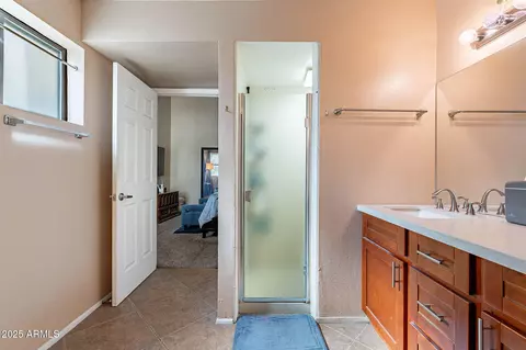 Bath - 7764 N 19th Dr, Phoenix, AZ 85021 photo 1 of 3