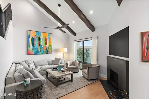 2430 E Palo Verde Dr, Phoenix, AZ 85016