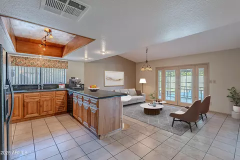 2454 W Hearn Rd, Phoenix, AZ 85023 photo 10