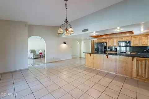 2454 W Hearn Rd, Phoenix, AZ 85023 photo 14