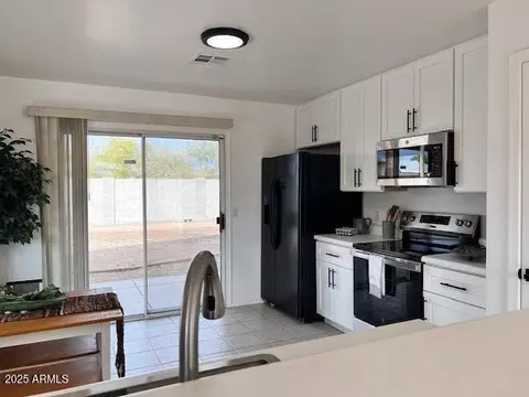 Kitchen - 1302 E 30th Ave, Apache Junction, AZ 85119 photo 1 of 3