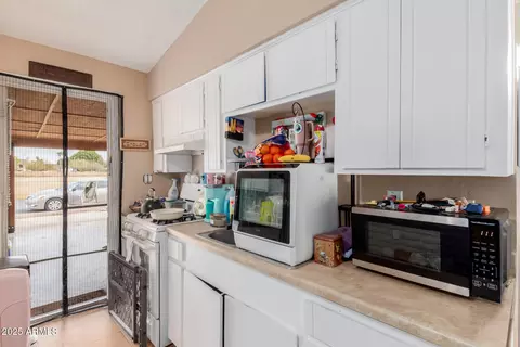 Kitchen - 122 E 14th Pl, Mesa, AZ 85201 photo 2 of 6