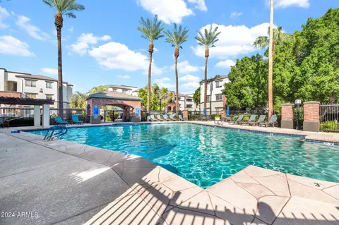 Exterior - 3302 N 7th St #366, Phoenix, AZ 85014 photo 3 of 4
