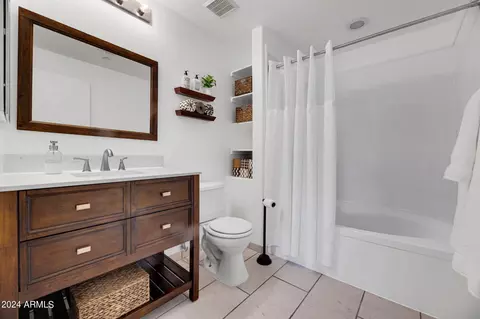 Bath - 3302 N 7th St #366, Phoenix, AZ 85014 photo 1 of 1