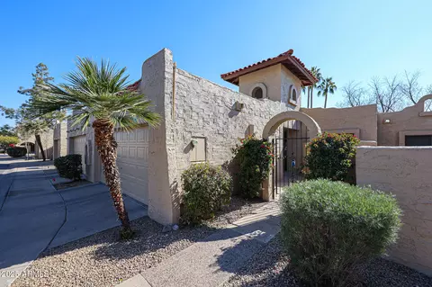 3013 W Phelps Rd, Phoenix, AZ 85053