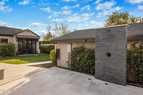 Exterior - 5712 E Calle Camelia --, Phoenix, AZ 85018 photo 7 of 14
