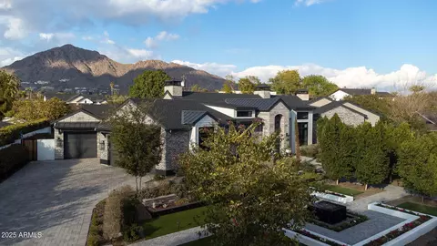 Exterior - 5712 E Calle Camelia --, Phoenix, AZ 85018 photo 13 of 14