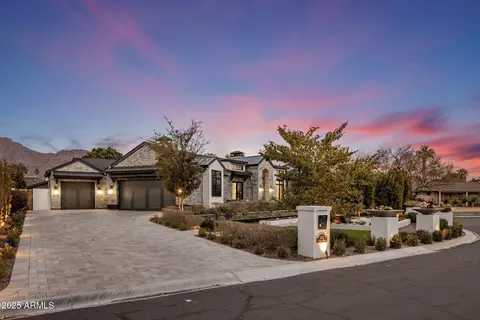Exterior - 5712 E Calle Camelia --, Phoenix, AZ 85018 photo 8 of 14