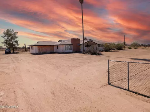 33767 W Grande Rd, Stanfield, AZ 85172