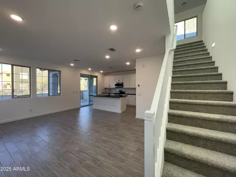 9346 E Sequence Ave, Mesa, AZ 85212 photo 2