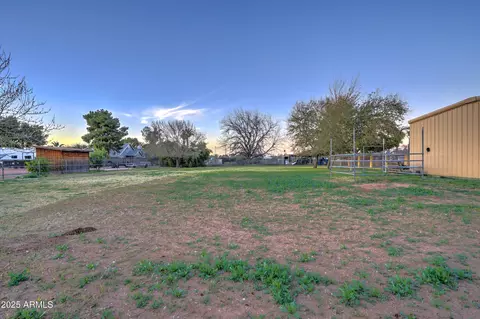 Exterior - 1716 S 141st Pl, Gilbert, AZ 85295 photo 13 of 17