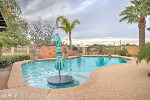 Exterior - 1716 S 141st Pl, Gilbert, AZ 85295 photo 9 of 17