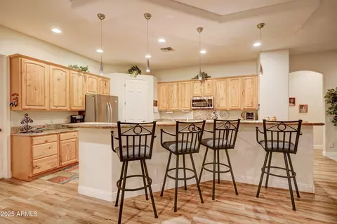 Kitchen - 1716 S 141st Pl, Gilbert, AZ 85295 photo 4 of 5