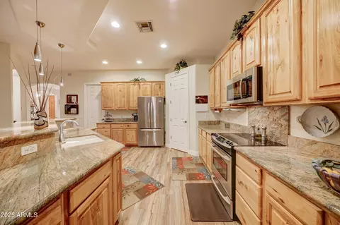 Kitchen - 1716 S 141st Pl, Gilbert, AZ 85295 photo 3 of 5