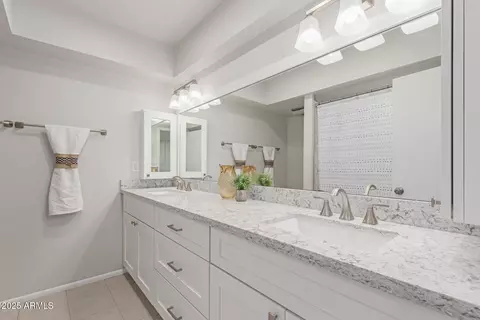 2415 E Cochise Rd, Phoenix, AZ 85028 photo 18
