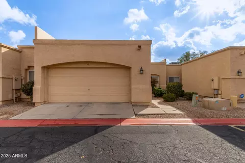 625 N Hamilton St #11, Chandler, AZ 85225