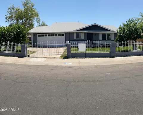 1109 E Caldwell St, Phoenix, AZ 85042
