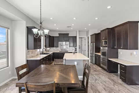 Kitchen - 2822 E Clifton Ct, Gilbert, AZ 85295 photo 2 of 5