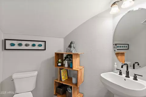 Bath - 2822 E Clifton Ct, Gilbert, AZ 85295 photo 1 of 12