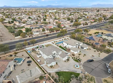 View/Area - 2822 E Clifton Ct, Gilbert, AZ 85295 photo 5 of 5