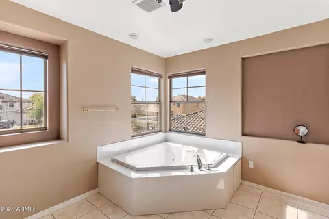 Bath - 2822 E Clifton Ct, Gilbert, AZ 85295 photo 5 of 12