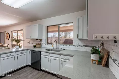 9325 E Fairfield St, Mesa, AZ 85207 photo 7