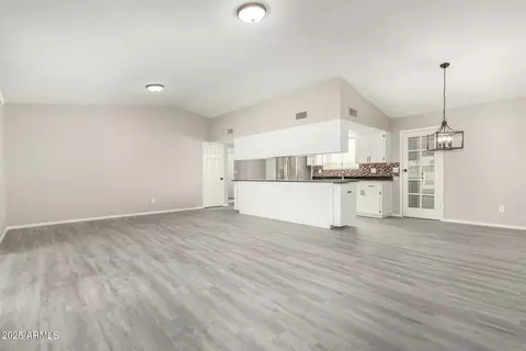 10436 W Devonshire Ave, Phoenix, AZ 85037 photo 9