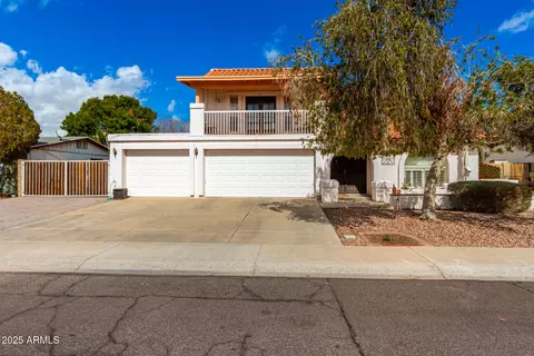 6422 W Garden Dr, Glendale, AZ 85304