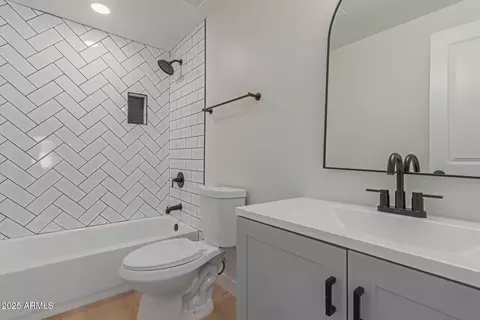 7331 W Turney Ave, Phoenix, AZ 85033 photo 14